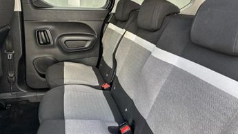 Citroen e-Berlingo 52kWh PLUS XL MPV 5dr Electric Auto (7.4kW Charger) (136 ps)