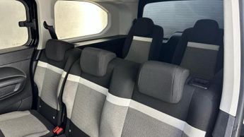 Citroen e-Berlingo 52kWh PLUS XL MPV 5dr Electric Auto (7.4kW Charger) (136 ps)