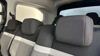 Citroen e-Berlingo 52kWh PLUS XL MPV 5dr Electric Auto (7.4kW Charger) (136 ps)