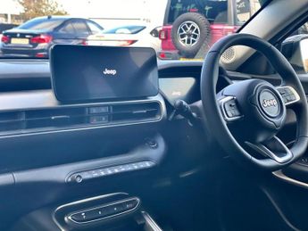 Jeep Avenger 54kWh Summit SUV 5dr Electric Auto (156 ps)