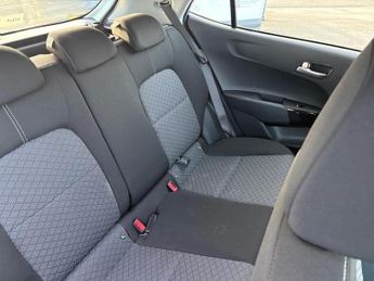 Kia Picanto 1.0 AMT 2