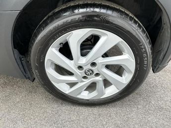 Toyota AYGO X 1.0 VVT-i Pure 5dr Auto