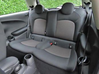 MINI Hatch 1.5 Cooper Classic Hatchback 3dr Petrol Steptronic Euro 6 (s/s) 