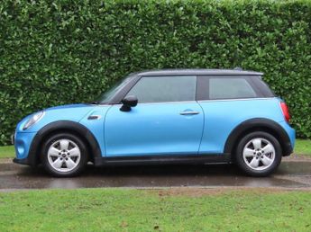 MINI Hatch 1.5 Cooper Classic Hatchback 3dr Petrol Steptronic Euro 6 (s/s) 