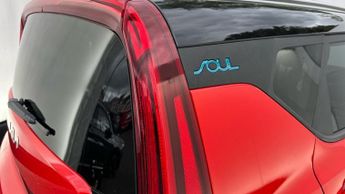 Kia Soul 64kWh Maxx SUV 5dr Electric Auto (201 bhp)