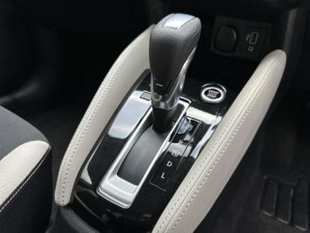 Nissan Micra 1.0 IG-T 92 Tekna 5dr CVT