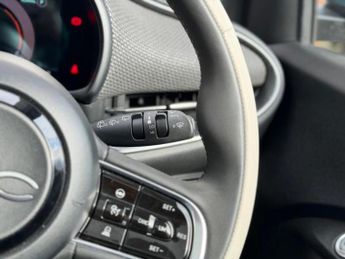 Fiat 500e 42kWh La Prima Hatchback 3dr Electric Auto (118 ps)