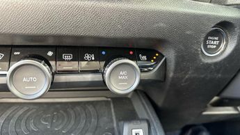 Citroen e-C4 X 50kWh e-series Fastback 4dr Electric Auto (7.4kW Charger) (136 p