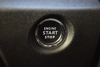 Citroen e-C4 50kWh Shine Plus Hatchback 5dr Electric Auto (7.4kW Charger) (13