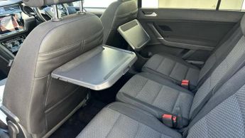 Volkswagen Touran 1.5 TSI EVO SE Family MPV 5dr Petrol DSG Euro 6 (s/s) (150 ps)