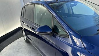 Volkswagen Touran 1.5 TSI EVO SE Family MPV 5dr Petrol DSG Euro 6 (s/s) (150 ps)