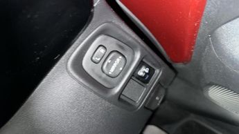 Peugeot 108 1.0 Collection Top! 5dr Petrol 2 Tronic Euro 6 (s/s) (72 ps)