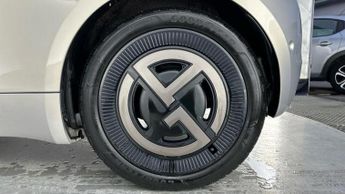 Fiat 500e 42kWh Giorgio Armani Hatchback 3dr Electric Auto (118 ps)