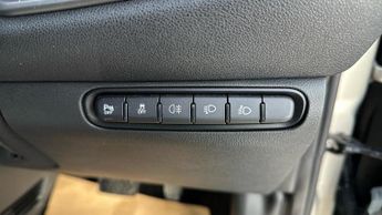 Fiat 500e 42kWh Giorgio Armani Hatchback 3dr Electric Auto (118 ps)