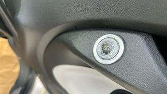 Fiat 500e 42kWh Giorgio Armani Hatchback 3dr Electric Auto (118 ps)