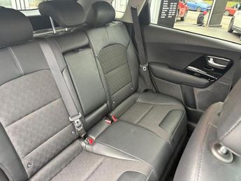 Kia Niro 1.6 GDi 2