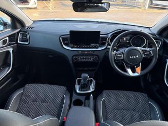 Kia XCeed 1.0 T-GDi 48V DCT PURE