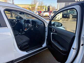 Kia XCeed 1.0 T-GDi 48V DCT PURE