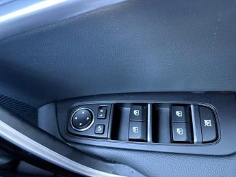 Kia XCeed 1.0 T-GDi 48V DCT PURE