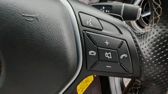 Mercedes-Benz A Class 2.1 A200d Sport Hatchback 5dr Diesel 7G-DCT Euro 6 (s/s) (136 ps