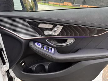 Mercedes-Benz EQC EQC 400 80kWh AMG Line (Premium Plus) Auto 4MATIC 5dr
