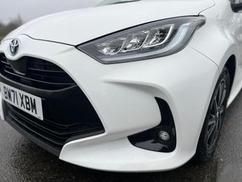 Toyota Yaris 1.5 VVT-h Design E-CVT Euro 6 (s/s) 5dr