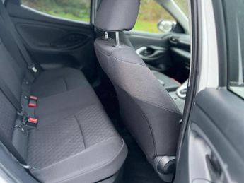 Toyota Yaris 1.5 VVT-h Design E-CVT Euro 6 (s/s) 5dr