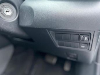 Toyota Yaris 1.5 VVT-h Design E-CVT Euro 6 (s/s) 5dr