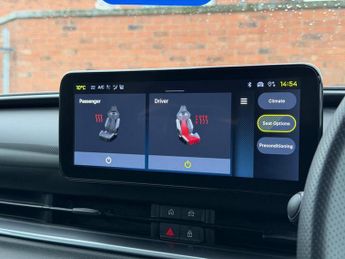 Abarth 600e 54kWh Scorpionissima Auto 5dr