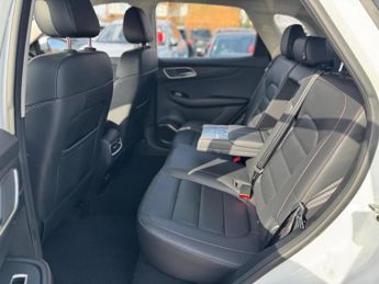 MG MG HS 1.5 T-GDI SE SUV 5dr Petrol DCT Euro 6 (s/s) (162 ps)