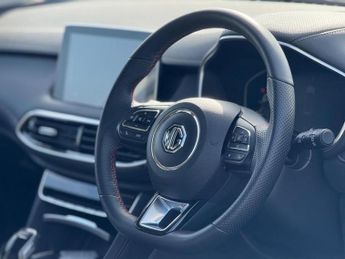 MG MG HS 1.5 T-GDI SE SUV 5dr Petrol DCT Euro 6 (s/s) (162 ps)