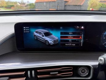 Mercedes-Benz EQC EQC 400 80kWh AMG Line (Premium Plus) Auto 4MATIC 5dr