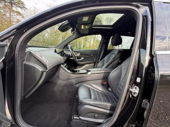 Mercedes-Benz EQC EQC 400 80kWh AMG Line (Premium Plus) Auto 4MATIC 5dr