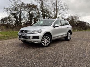 Volkswagen Touareg 3.0 TDI V6 BlueMotion Tech SE Tiptronic 4WD Euro 5 (s/s) 5dr