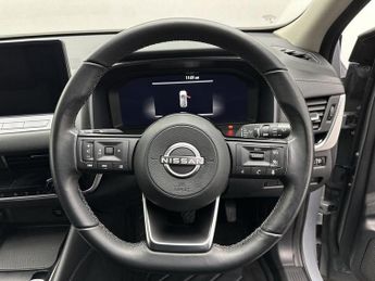 Nissan QASHQAI 1.5 E-Power N-Connecta [Glass Roof] 5dr Auto