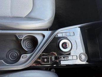 Kia Niro 64.8 kWh 3