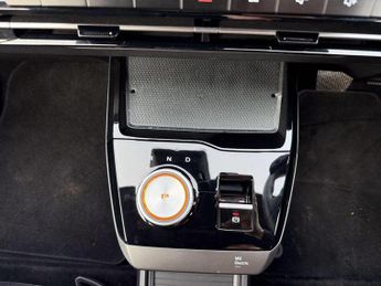 MG MG4 64kWh Trophy Long Range Auto 5dr