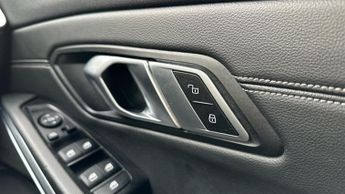 BMW 3 Series 2.0 320i M Sport Saloon 4dr Petrol Auto Euro 6 (s/s) (184 ps)