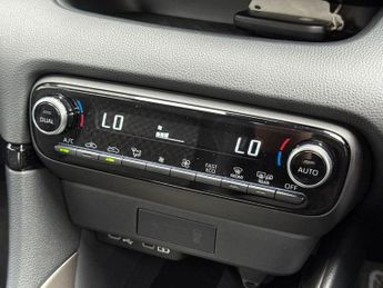 Mazda 2 Hybrid 1.5i Hybrid Homura 5dr CVT