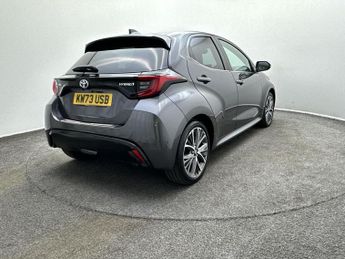 Toyota Yaris Excel Hev Cvt