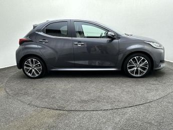 Toyota Yaris Excel Hev Cvt