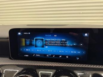 Mercedes-Benz A Class 1.3 A180 SE (Executive) Hatchback 5dr Petrol 7G-DCT | Full Servi