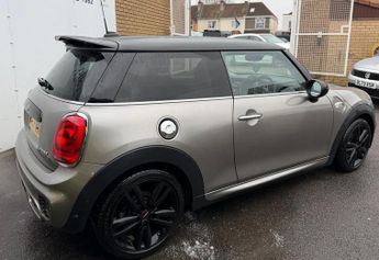 Mini Hatch 2.0 Cooper S Hatchback 3dr Petrol Auto | Service History | 1 Pre