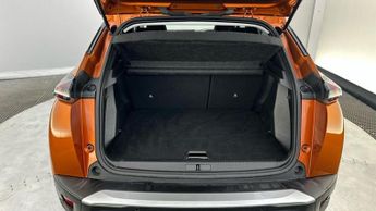 Peugeot E-2008 50kWh Allure Premium SUV 5dr Electric Auto (136 ps)