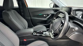 Peugeot E-2008 50kWh Allure Premium SUV 5dr Electric Auto (136 ps)