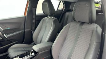 Peugeot E-2008 50kWh Allure Premium SUV 5dr Electric Auto (136 ps)