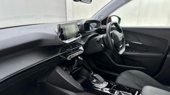 Peugeot E-2008 50kWh Allure Premium SUV 5dr Electric Auto (136 ps)