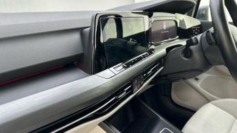 Volkswagen Golf 1.4 TSI 13kWh Style Hatchback 5dr Petrol Plug-in Hybrid DSG Euro