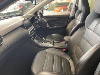 MG HS 1.5 T-GDI Exclusive 5dr DCT