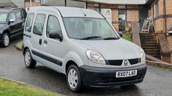 Renault Kangoo 1.2 16v 75 Authentique WAV MPV 5dr Petrol Manual (165 g/km, 75 b